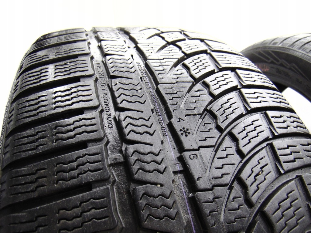 NOKIAN WR A4 WINTERREIFEN 245/45R19 R19 19 18Jahre Product image