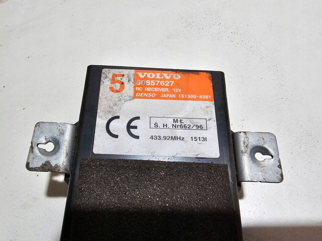 ALARM ZENTRALVERRIEGELUNG STEUERUNG VOLVO V40 30857627 Original Product image