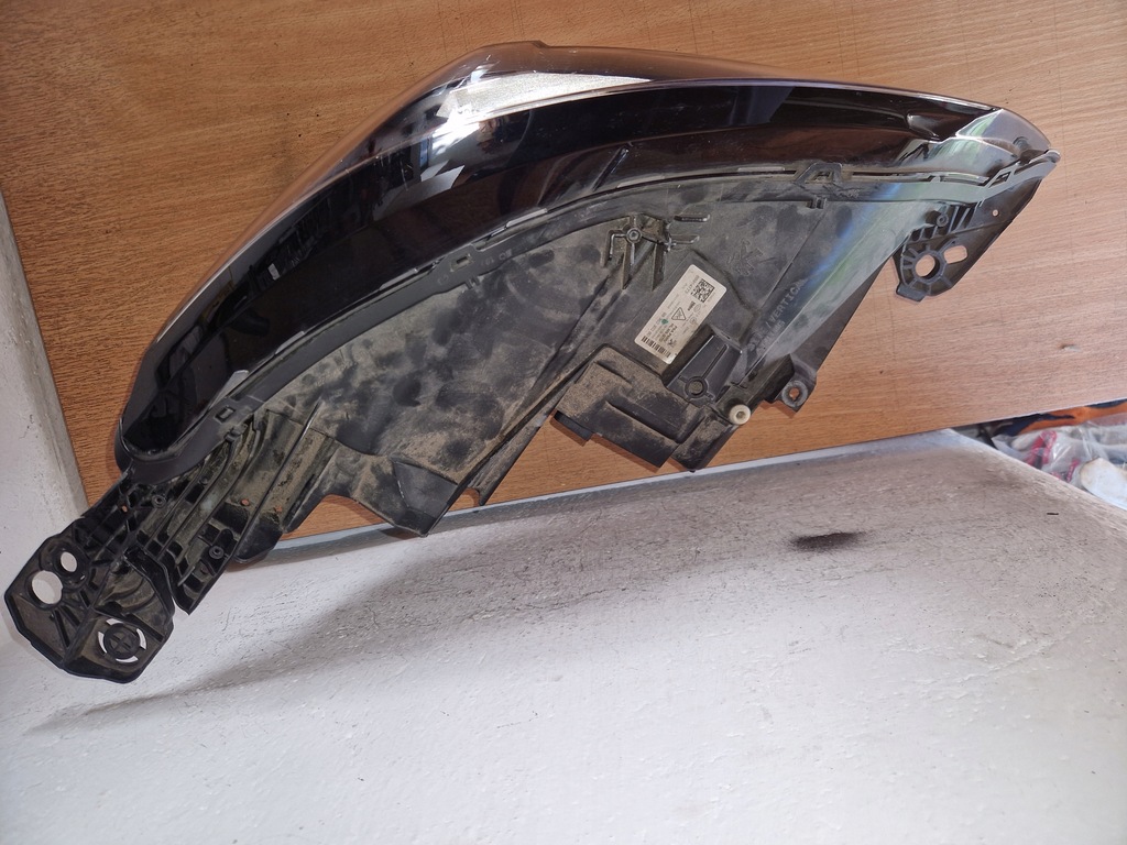 LINKE LEUCHTE PEUGEOT 3008 5008 II LIFT VOLL LED 9836230280 EU. Product image