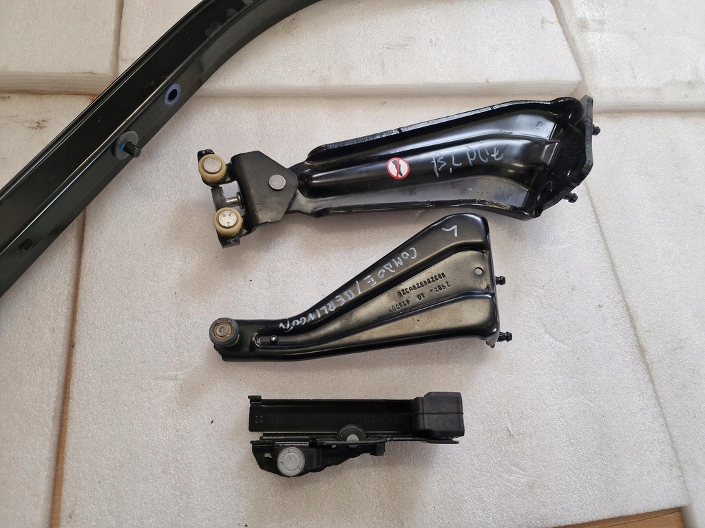Rollenwagen-Türführung hinten links COMBO E BERLINGO IV RIFTER PROACE Product image