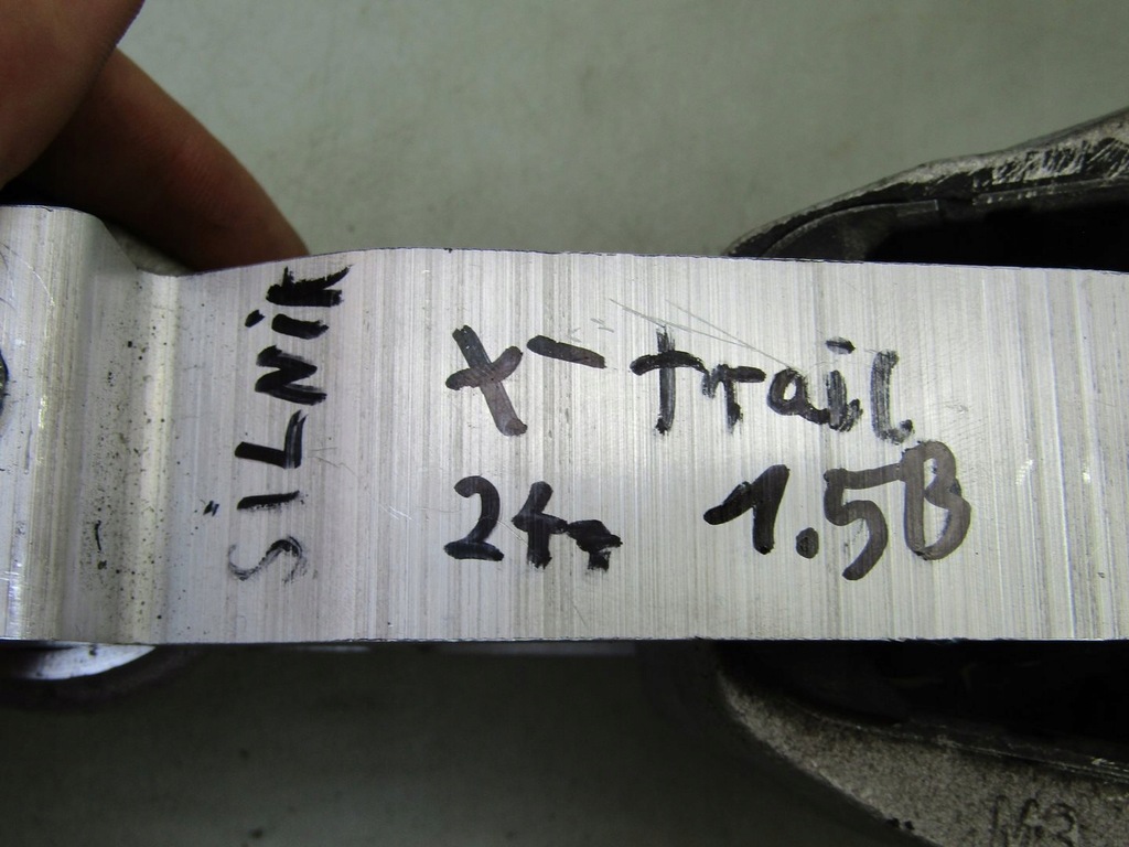 X-TRAIL IV T33 1,5 24R MOTOR-SCHIEBEHALTER-AUFHÄNGUNGSKISSEN Product image