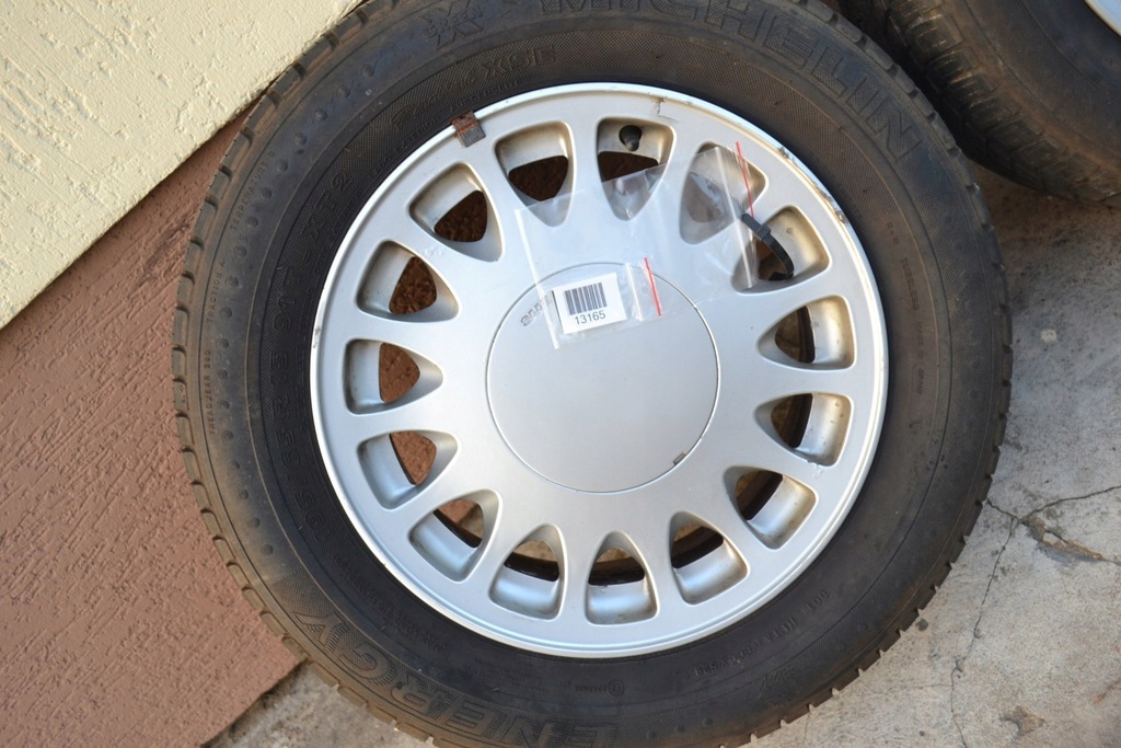SAAB 900 9000 Räder Felgen Original K6 6Jx15 ET33 Product image