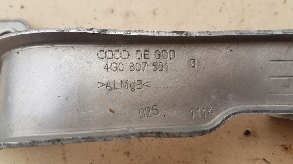 KOTFLÜGELHALTERUNG LINKS AUDI A6 C7 4G0807591B Product image