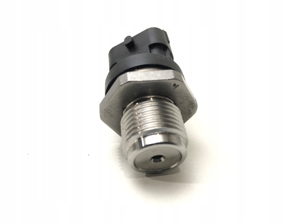 KRAFTSTOFFDRUCKSENSOR OPEL COMBO D 55269777 0281006752 1,3 90KM Product image