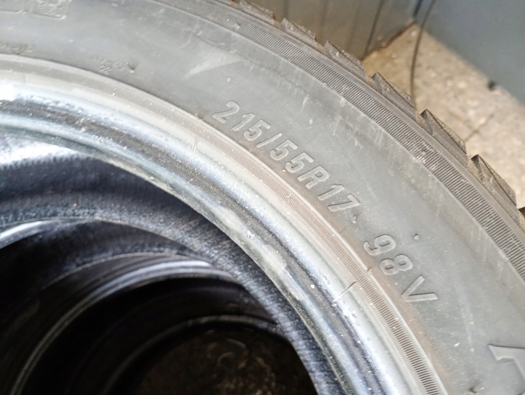 Die gesamte Saison Novex 215/55R17 5,5 mm 18R -Reifen Product image