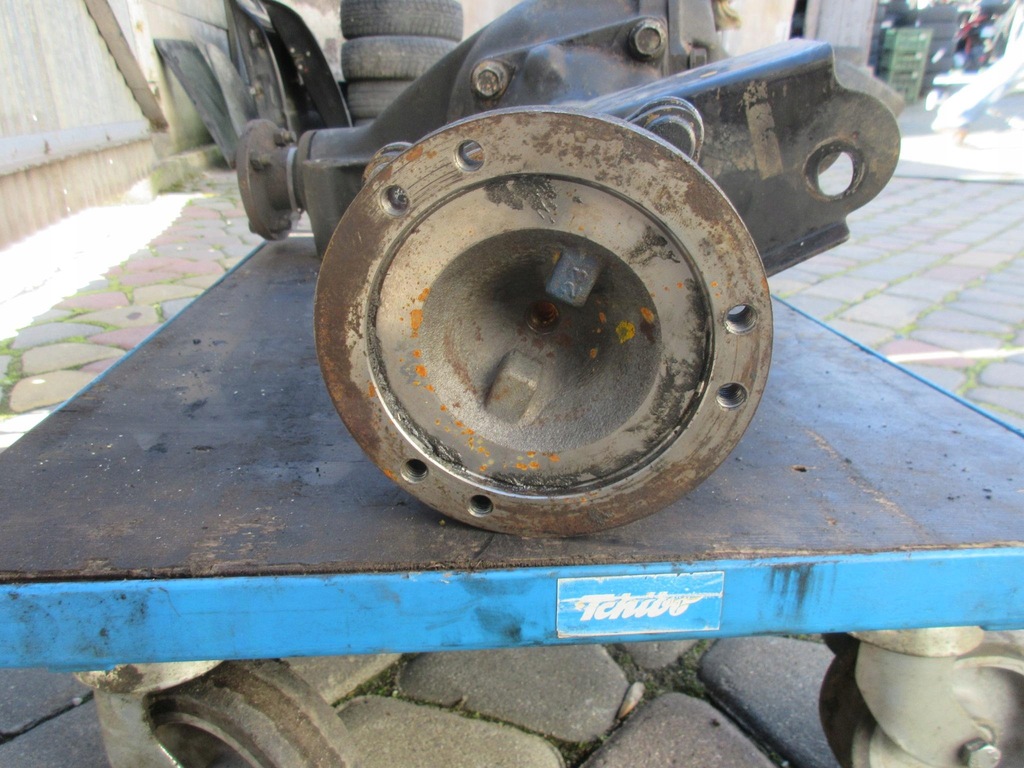 NISSAN TERRANO I 86-96 3D 2.4i Z24i ACHSE VORDERDIFFERENTIAL Product image