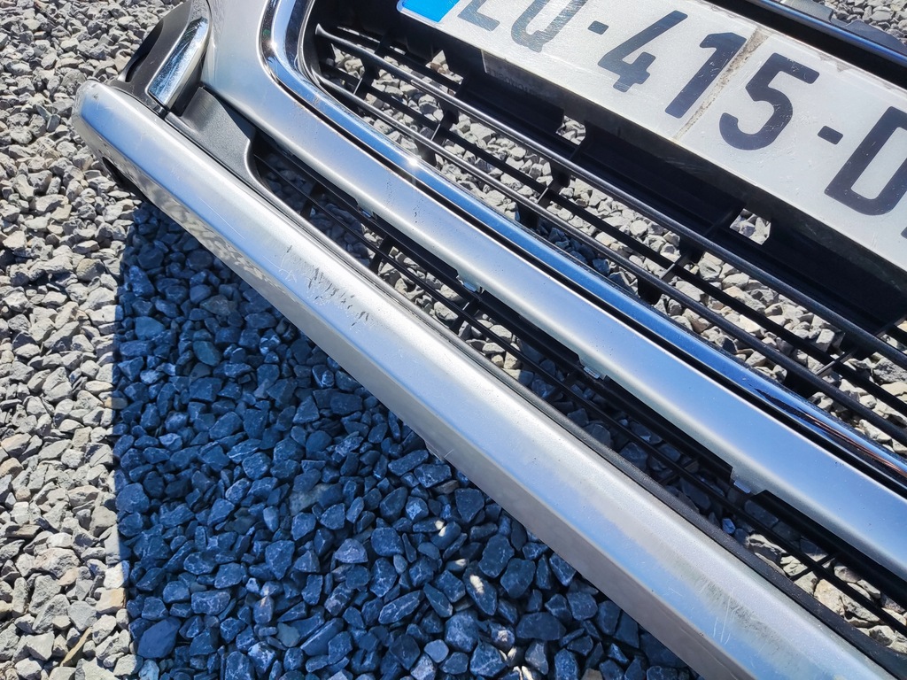 Vordere Stoßfänger komplette Peugeot 208 und 2015-2019 Lift Product image