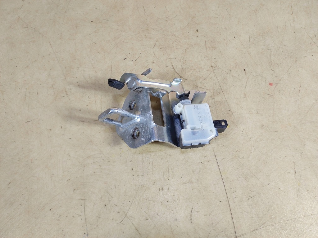 OCTAVIA II KOFFERRAUMDECKELSCHLOSS 1Z9827511C Product image