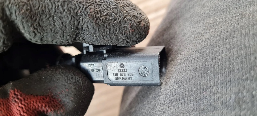 A5 8W STECKER CUBE 1J0973803 VW AUDI A4 B9 8W A5 Q7 4M Q5 80A Product image