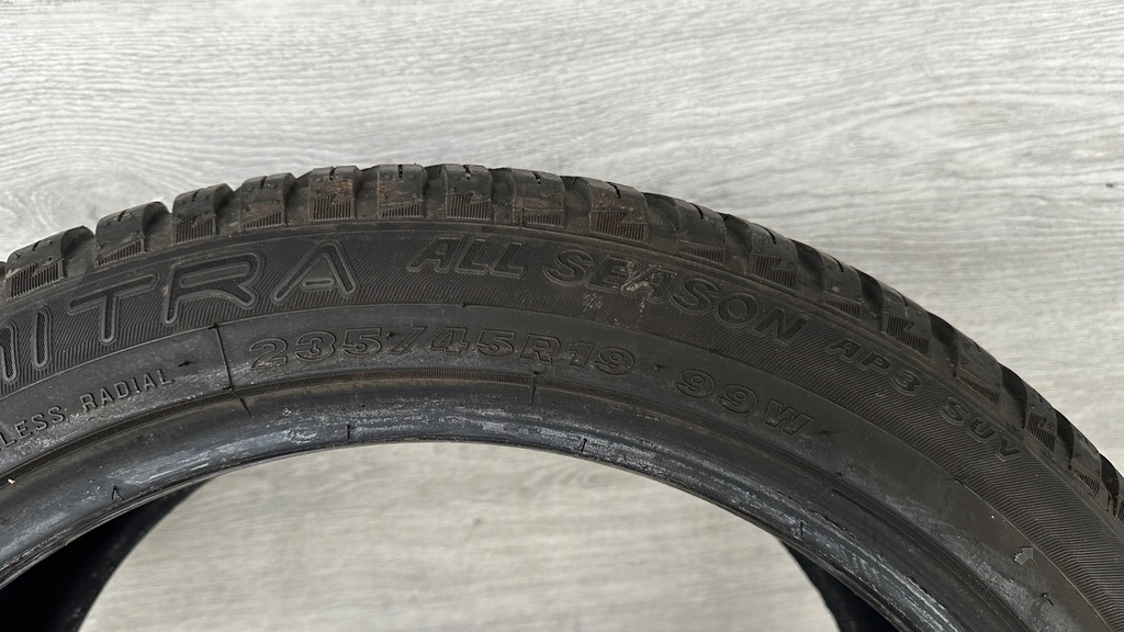 Maxxis Premitra AllSeason AP3 SUV-Reifen 235/45R19 99W 6,0 mm JAHR 2022 Product image