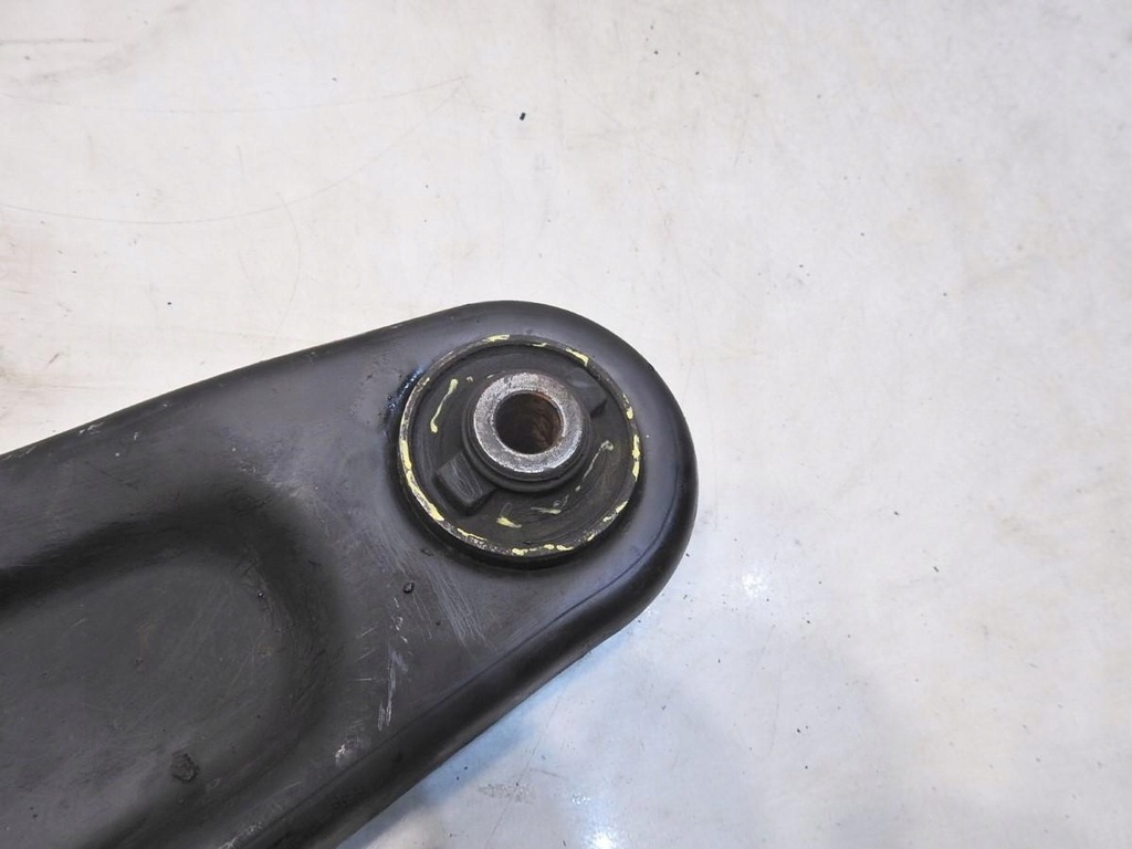 RECHTER VORDERER QUERLENKER PEUGEOT 207 1.6 VTI Product image
