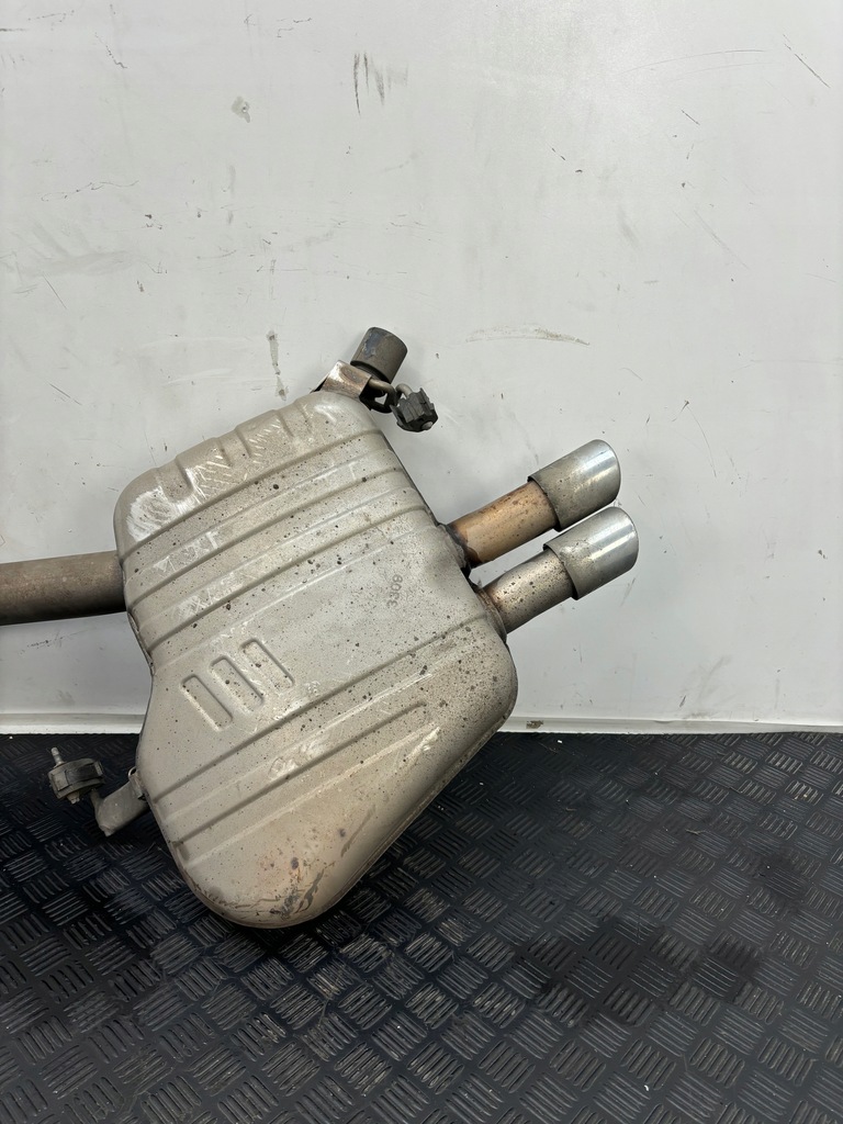 BMW F10 F11 F01 N57 AUSPUFFSCHALLDÄMPFER 7807110 Product image