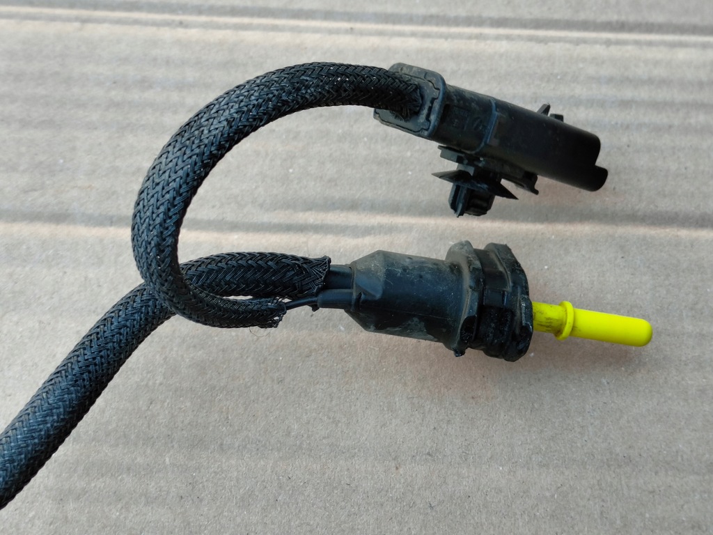 PEUGEOT 308 T9 1.6 BLUE HDI ADBLUE KABEL Product image