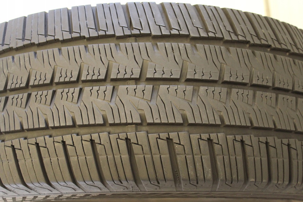 CONTINENTAL VANCOCONTACT REIFEN 235 65 16C 121/119R Product image