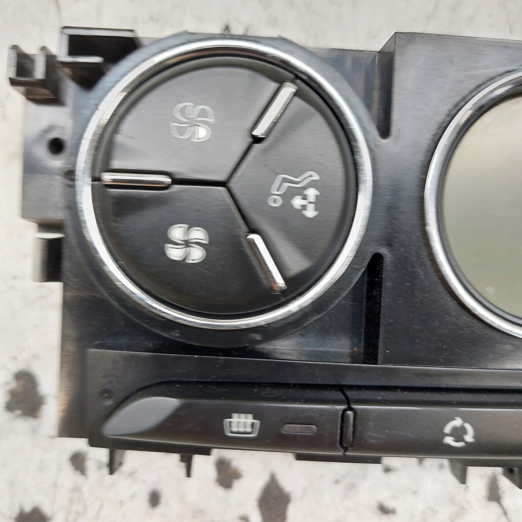 CITROEN C3 II KLIMAANLAGE AIR PANEL 400018001 Product image