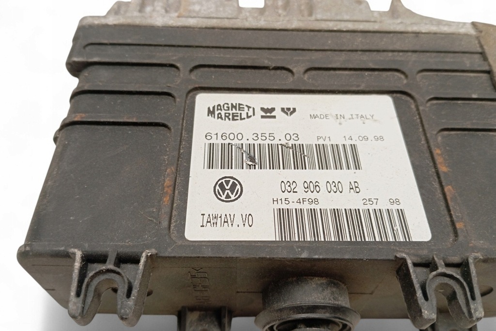 ECU VW Polo Motorsteuereinheit (9N_) 032906030 AB 2001 Product image