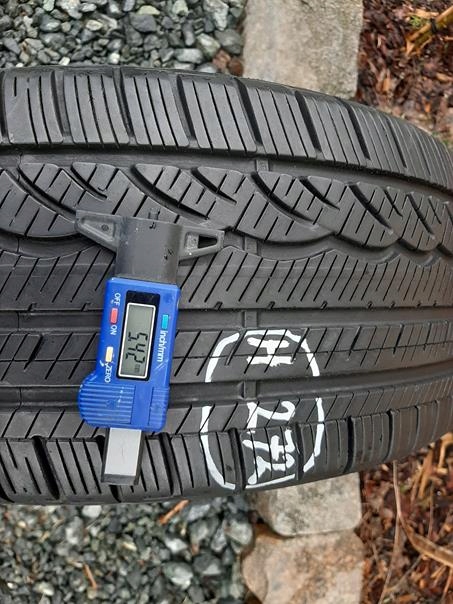 DUNLOP SP SPORT 01 A/S 215/45R16 90V (H272) Product image