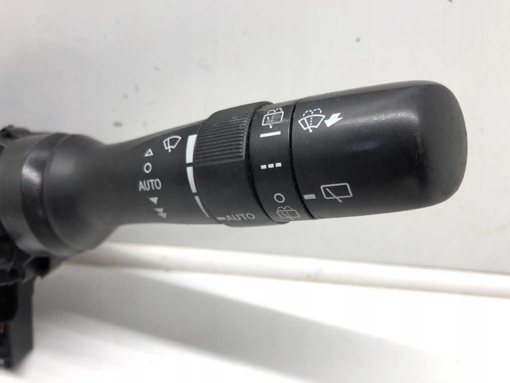 KOMBISCHALTER TOYOTA AVENSIS T27 173832 09-18 SCHALTER Product image