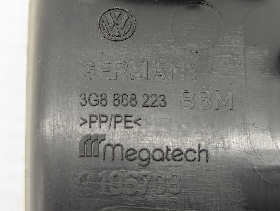 Postabdeckung links rechts VW Arteon 3G8868223 3G868224 Product image