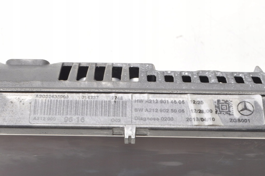 MERCEDES W212 LIFT DISPLAY NAVIGATIONSBILDSCHIRM A2129014606 Product image