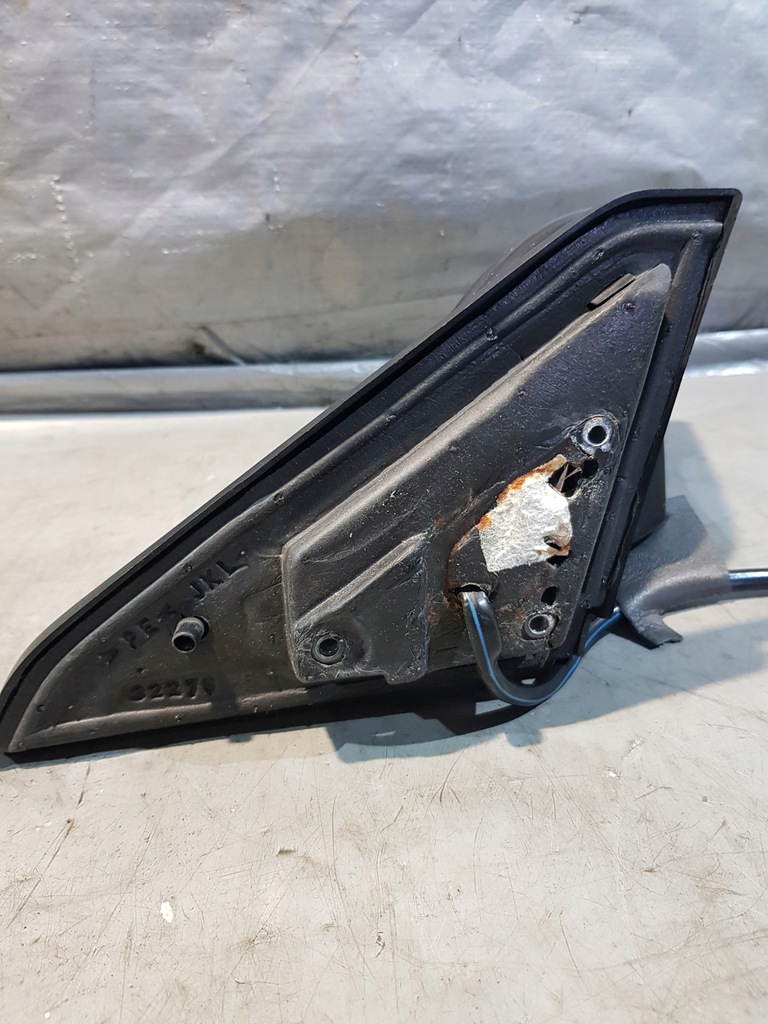 LUSTERKO ZEWNĘTRZNE PRAWE 0117373 5PIN VOLVO V40 Product image