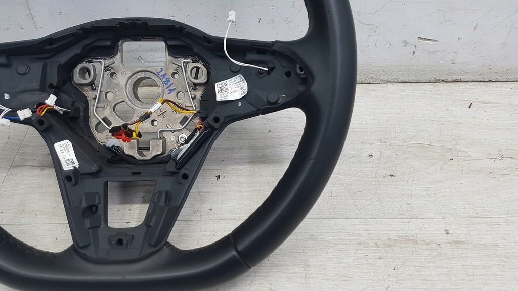 VW GOLF 8 VIII MULTIFUNKTIONSLENKRAD AUTOMATISCHES PADDEL Product image