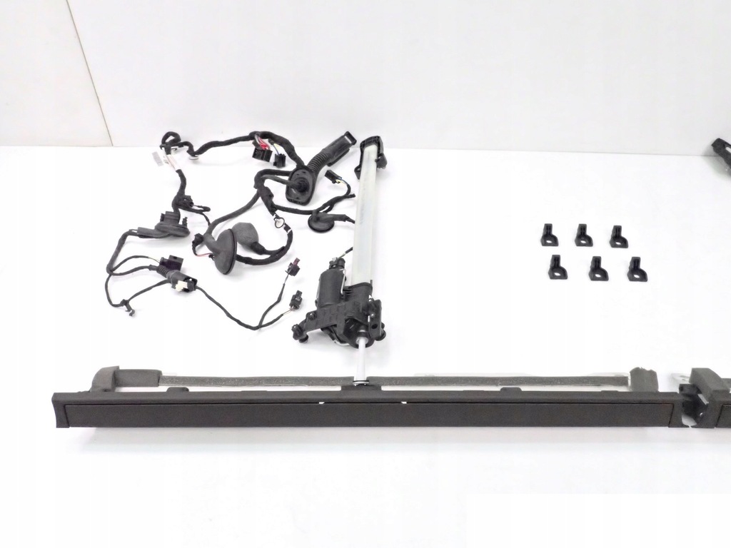 AUDI A8 D4 4H ELEKTRISCHES JALOUSIEN-SET - HINTEN Product image