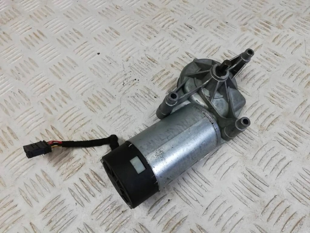 Fiat 500 MOTOR SCHIEBEDACHMOTOR 13125670100 Product image