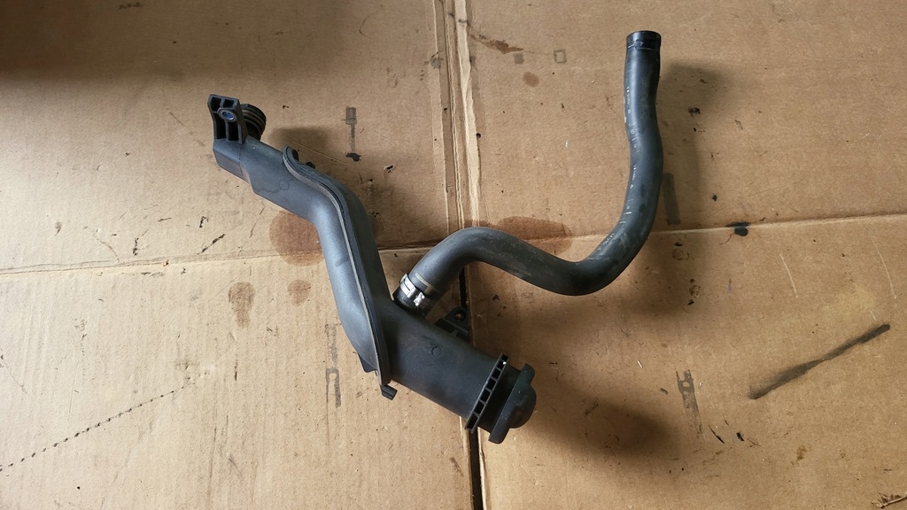 V70 III ÖLFÜLLSTÜCK 9654733980 Product image