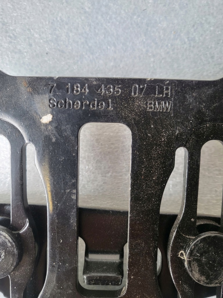BMW F01 F07 F10 HAUBENSCHARNIER Links 7184435 Product image