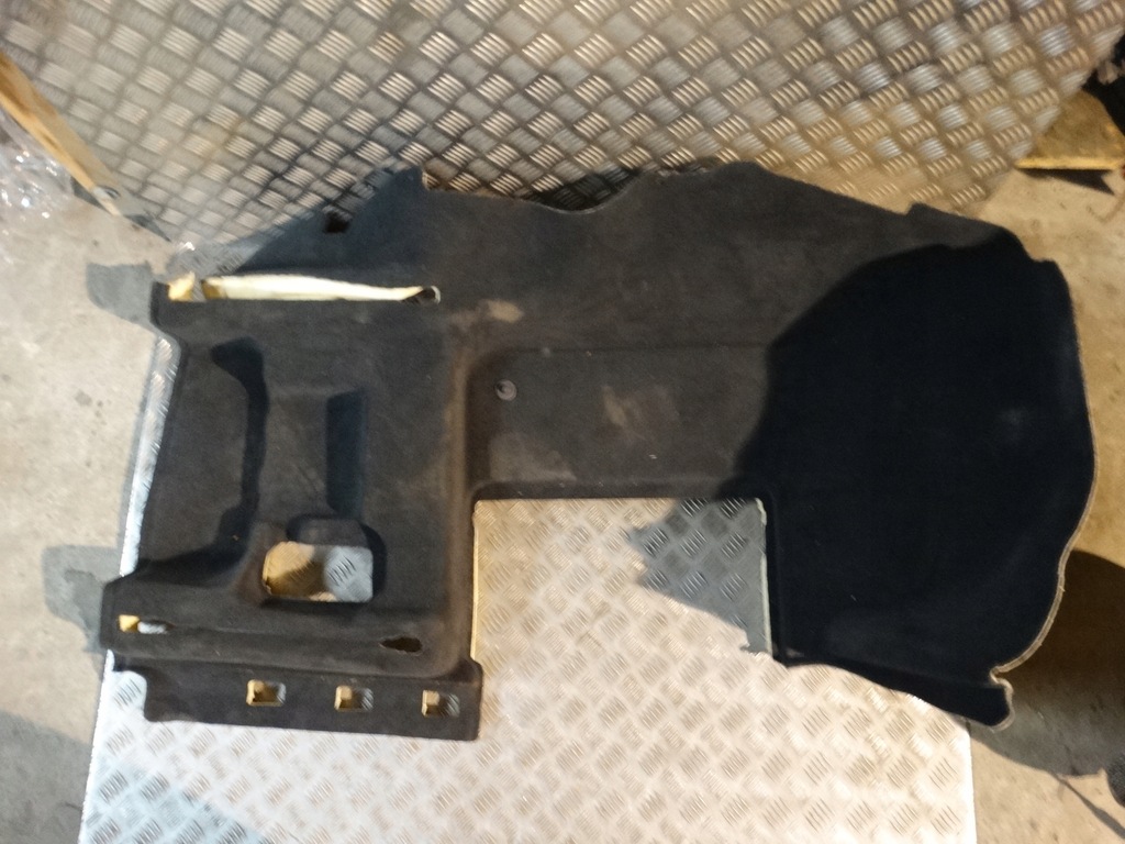 PERFEKTER TEPPICH VORNE RECHTS AUDI Q7 4M 1 Product image