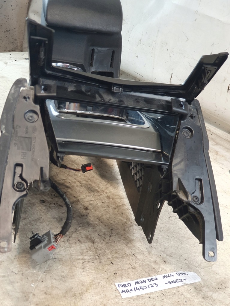 MITTELTUNNELKONSOLE OE 7S71-A045A20-AX FORD MONDEO MK4 07 EU Product image