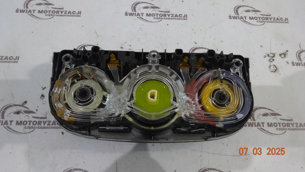 Opel Corsa D Lift 12R Luftrichtungspanel Product image