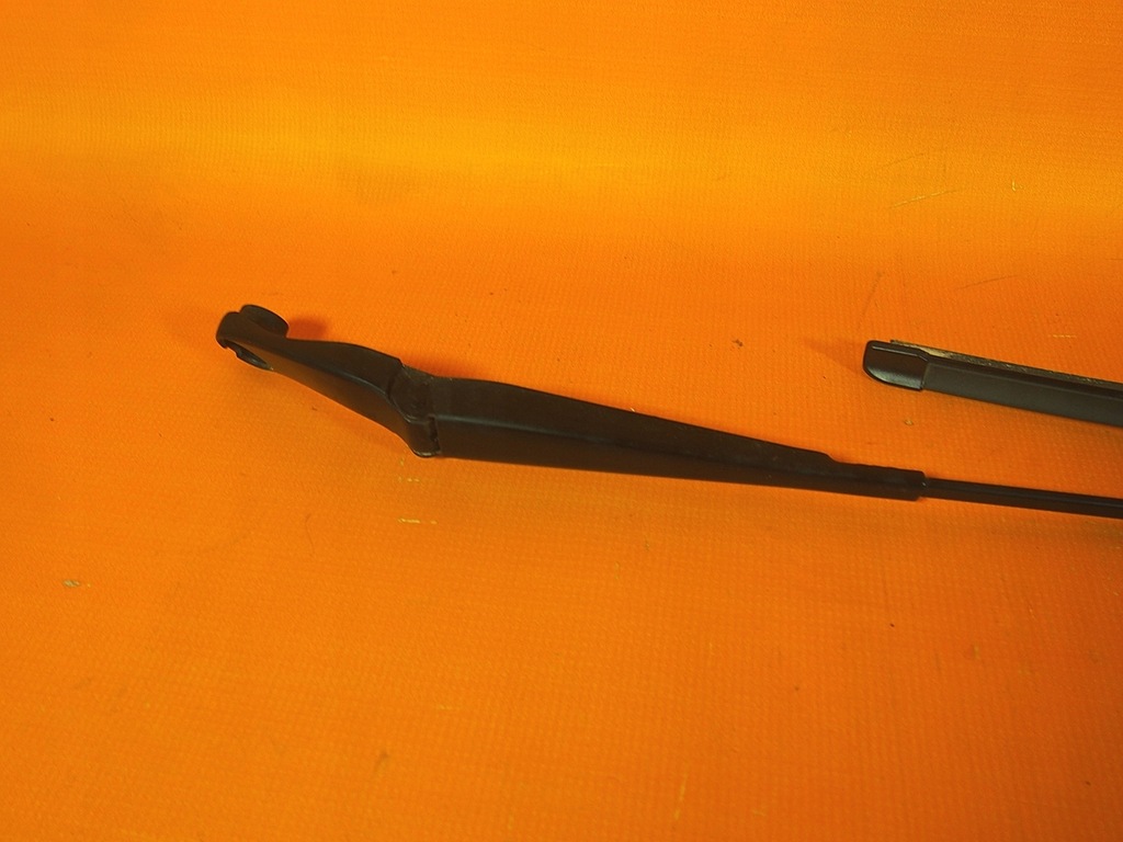 Audi A5 8T LIFT 24KM Wischerarme SET 8k1955407a / 8t1955408b Product image