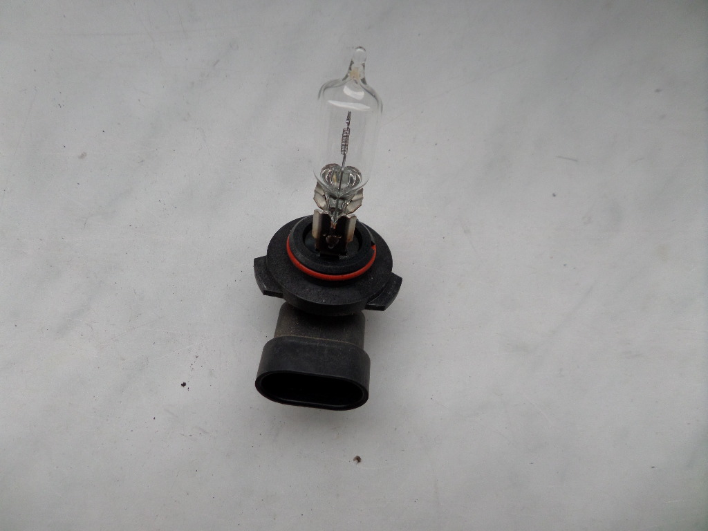 Glühbirne hb3 hb3u Sylvania 12V 60W 9005 USA Product image
