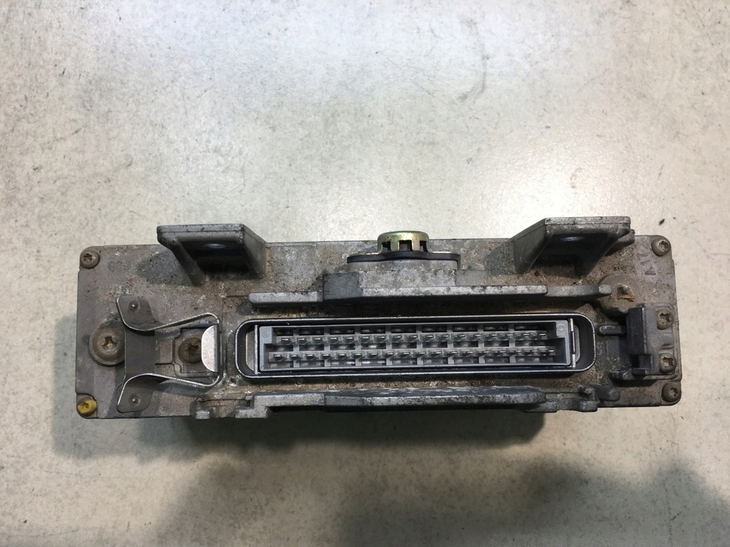 MODUŁ ABS W202 2.5 D 0265101040 Product image