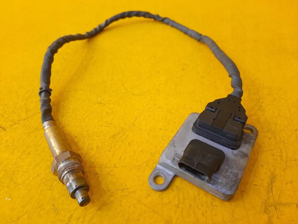Mercedes W213 W205 LAMBDASONDE A0009051512 Product image