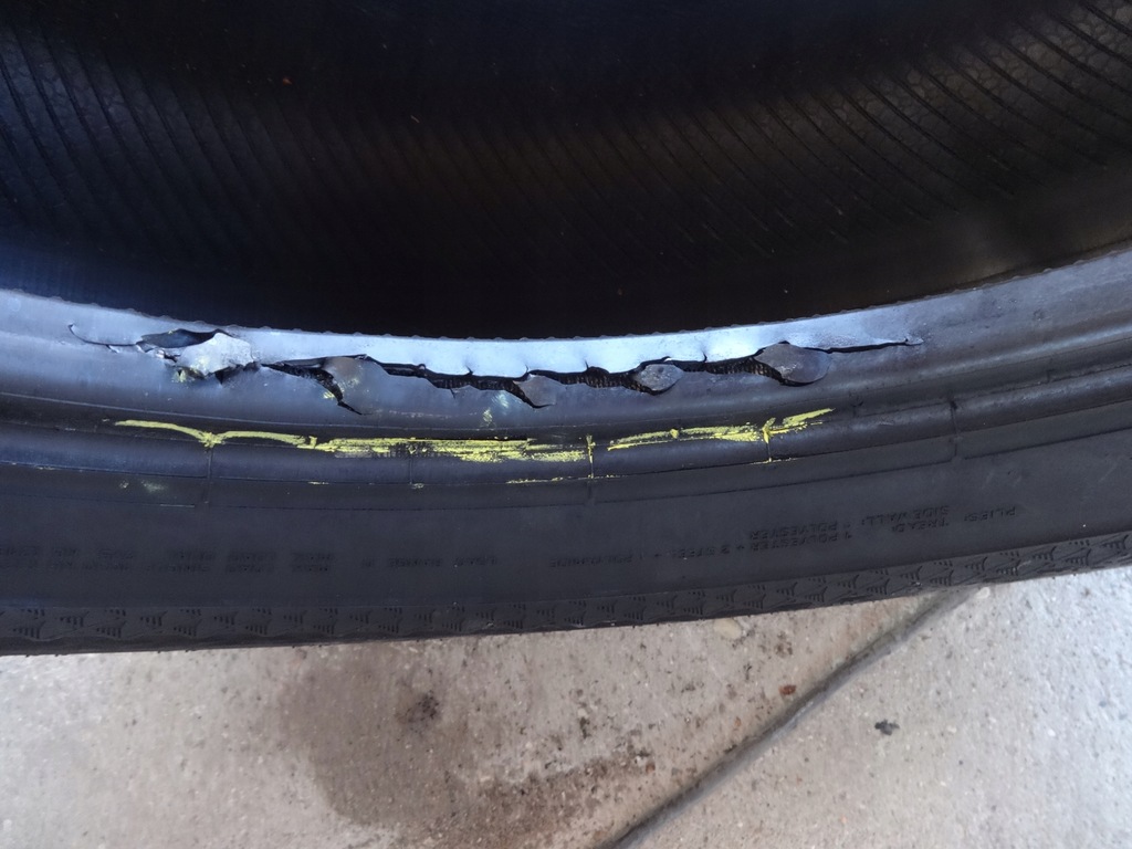 CONTINENTAL WINTERREIFEN 215/70R15C 4,8mm!! Product image