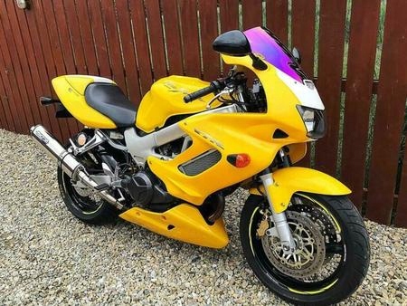 HONDA VTR 1000 FIRESTORM SC 36 FELGE VORDERRAD ORIGINAL Product image