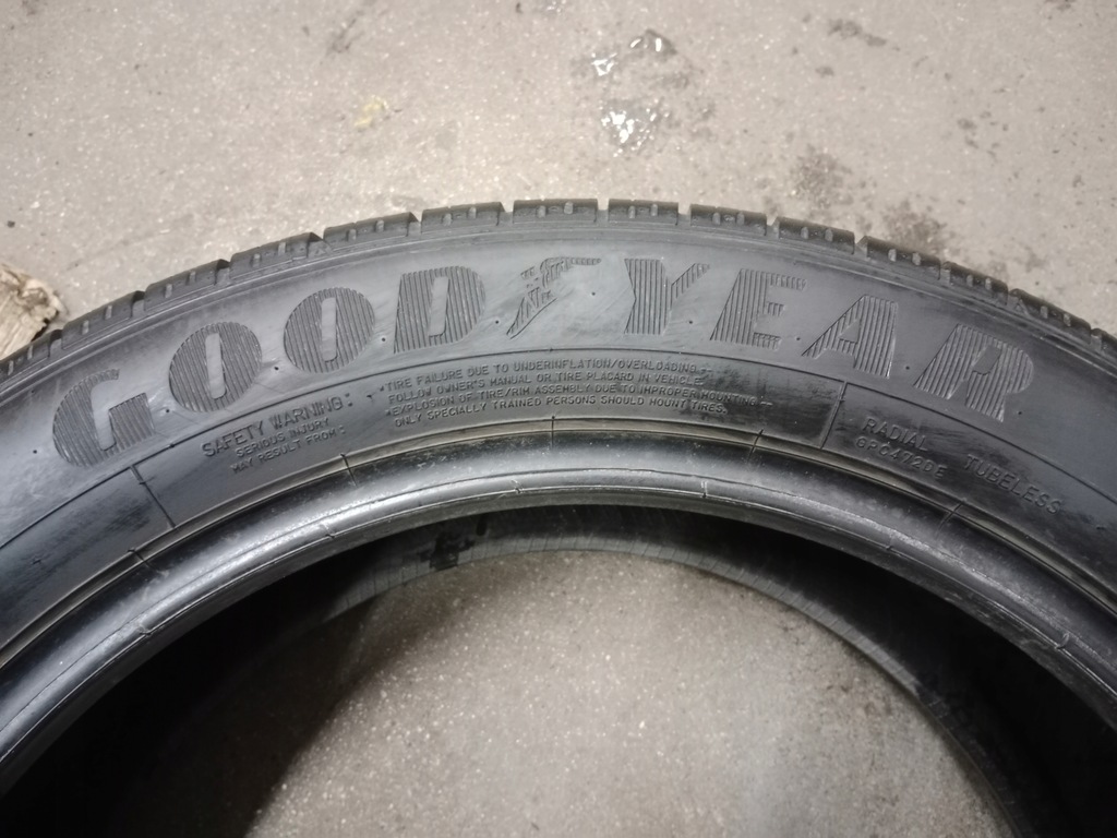 GOODYEAR EFFICIENTGRIP SUV 4X4 225/55 19" Product image