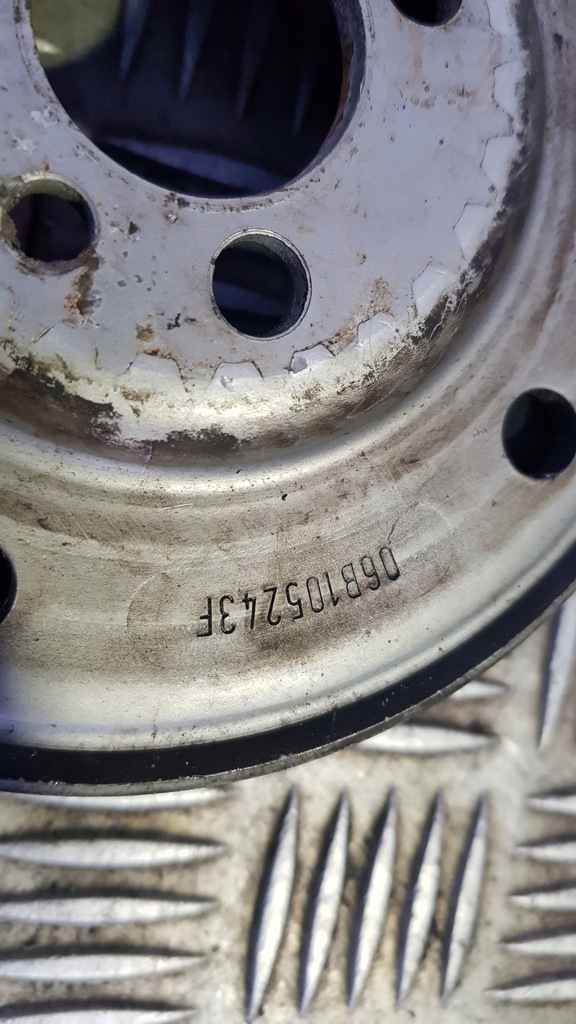 Audi A4 B6 2.0 Alt -Pulley 06b105243f Product image