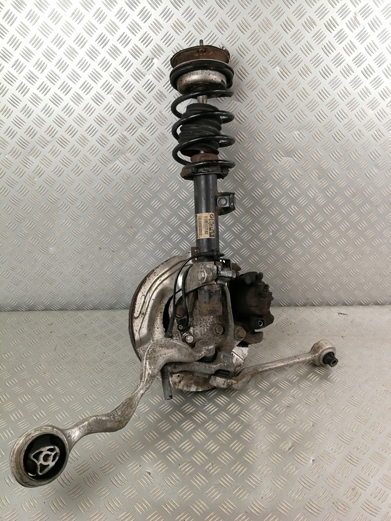 6764444 McPerson Achsschenkelklemme Querlenker vorne rechts BMW E90 E91 LCI Product image