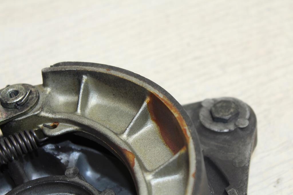 HONDA CX500 C BREMSTROMMEL HINTERE SCHUHE Product image