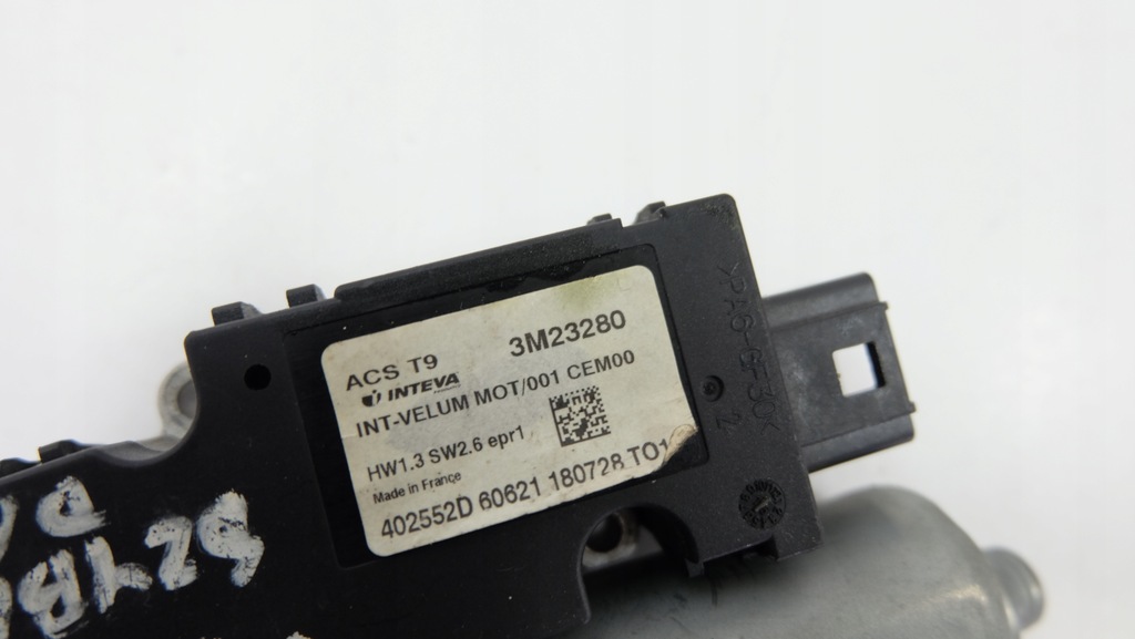 PEUGEOT 308 T9 SCHIEBEDACHMOTOR 3M23280 Product image