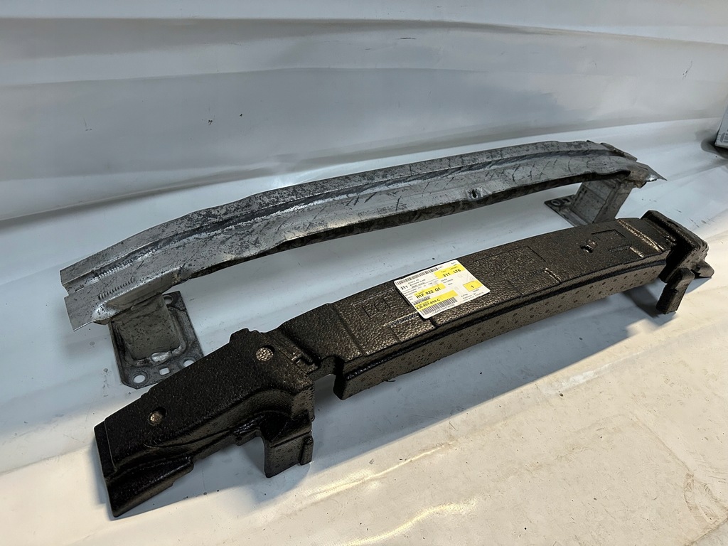 Audi TT Stoßstangenträger 8J0807109 Product image