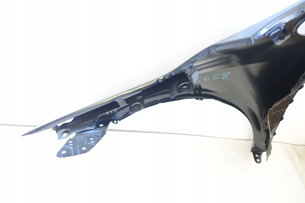 VW Golf gegen VI Plus rechtes Mitglied 5M0821022 Product image