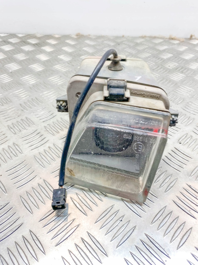 1305219028 MERCEDES-BENZ Halogenlampe, vorne links Product image