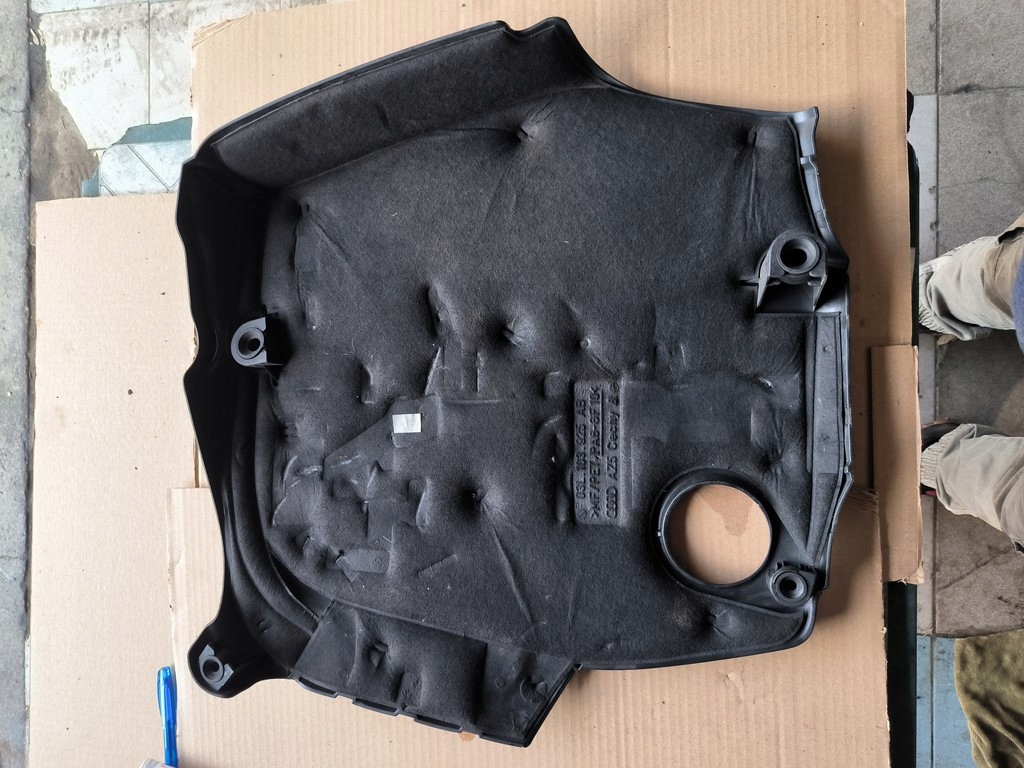 AUDI A4 A5 2.0 TDI ABDECKUNG MOTORABDECKUNG 03L103925AB Product image