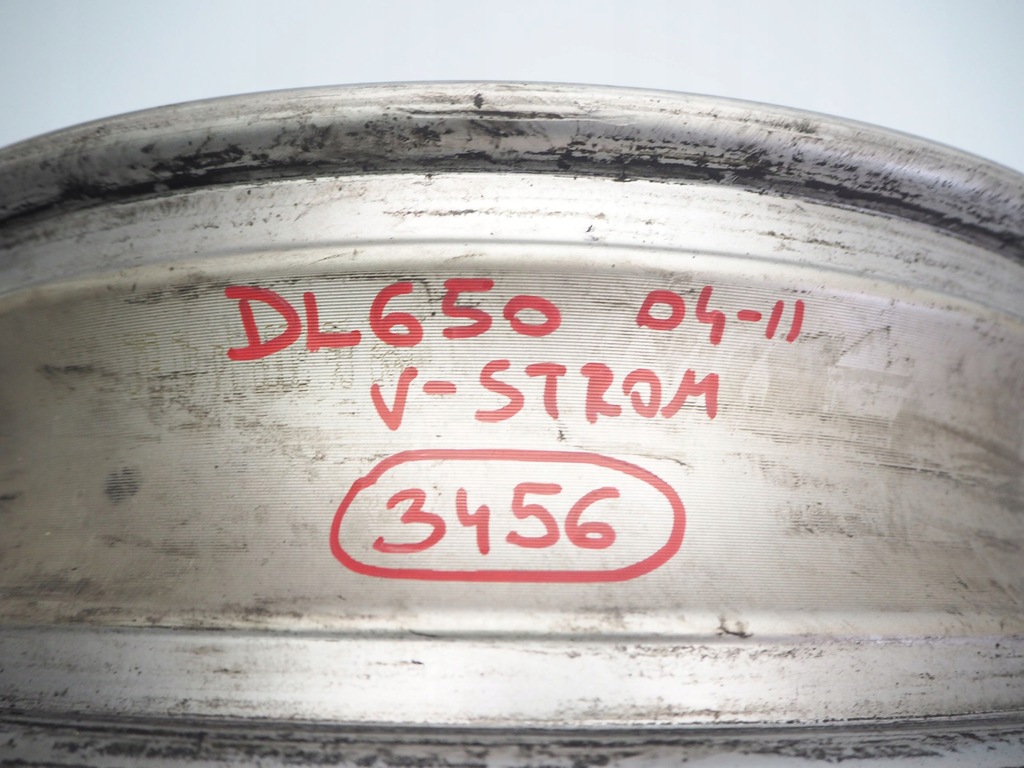 Hintere Felge für Suzuki DL 650 V-Strom 04–11 Product image
