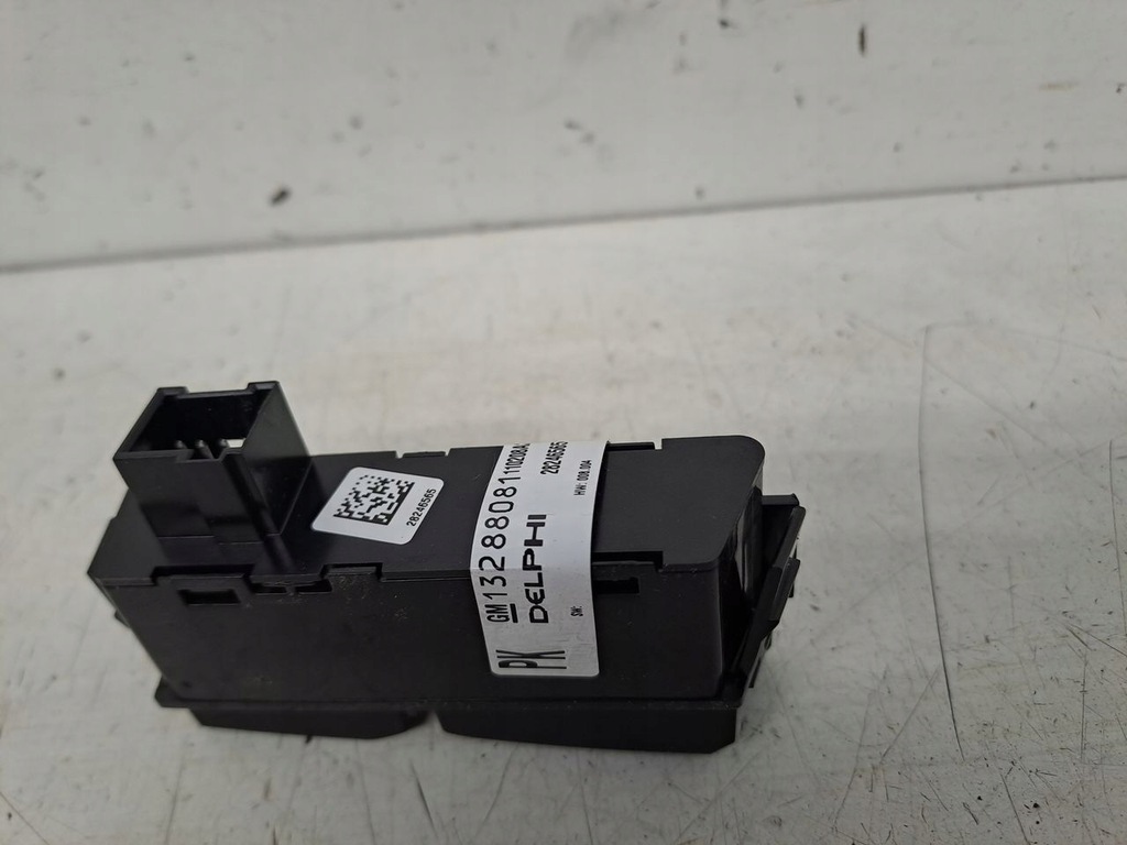 PDC-Schalter Opel Astra J 2.0 CDTI Product image
